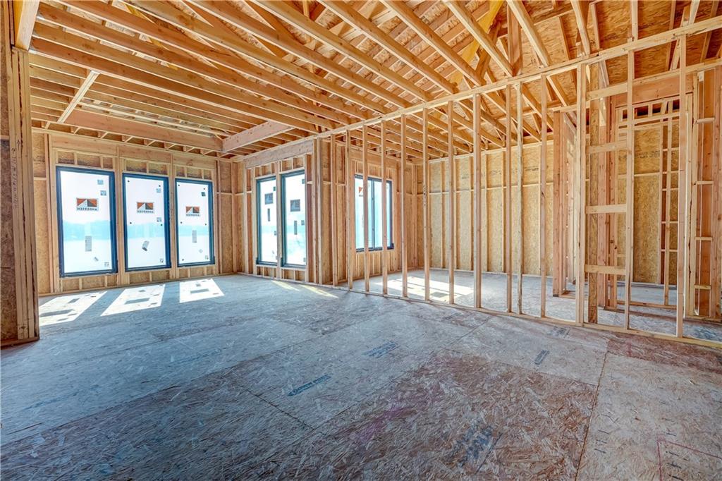 10 Tomahawk Circle Property Photo 12