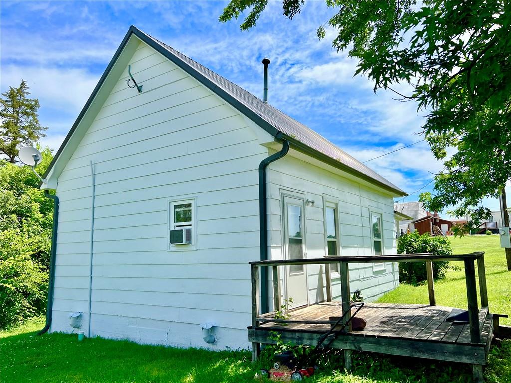 14364 N Bay Street Property Photo 5