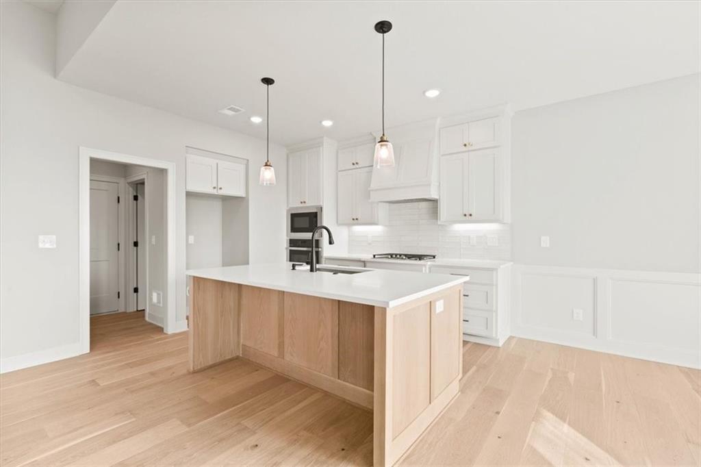 4460 145th Terrace Property Photo 12