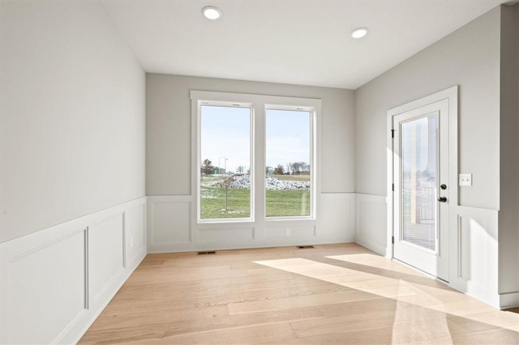 4460 145th Terrace Property Photo 16