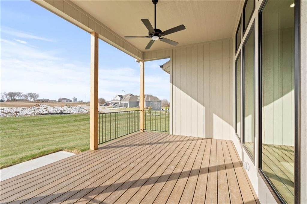 4460 145th Terrace Property Photo 17