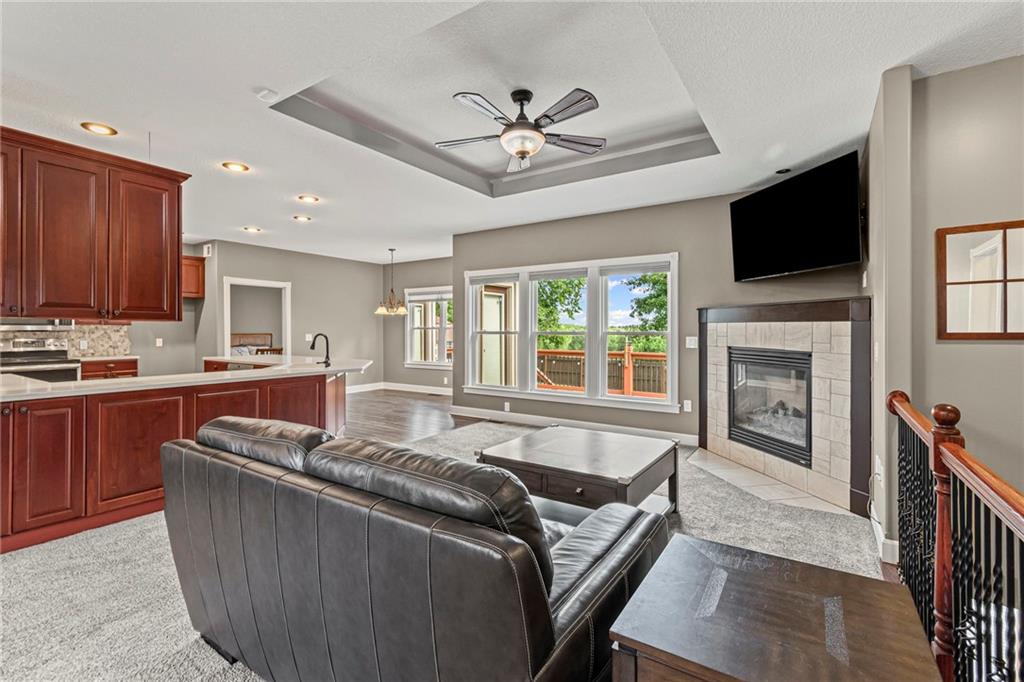 1401 Se Woodbine Drive Property Photo 10