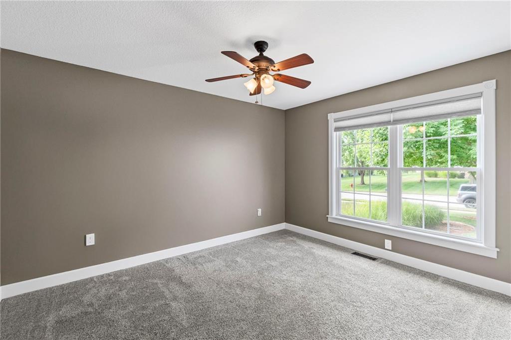 1401 Se Woodbine Drive Property Photo 23