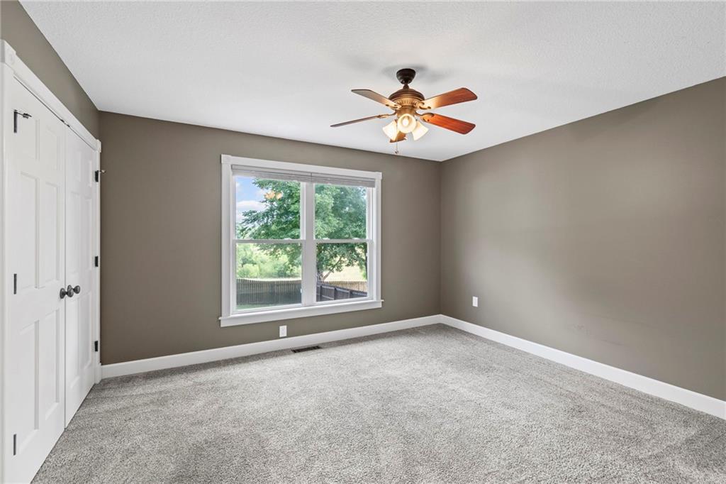 1401 Se Woodbine Drive Property Photo 25