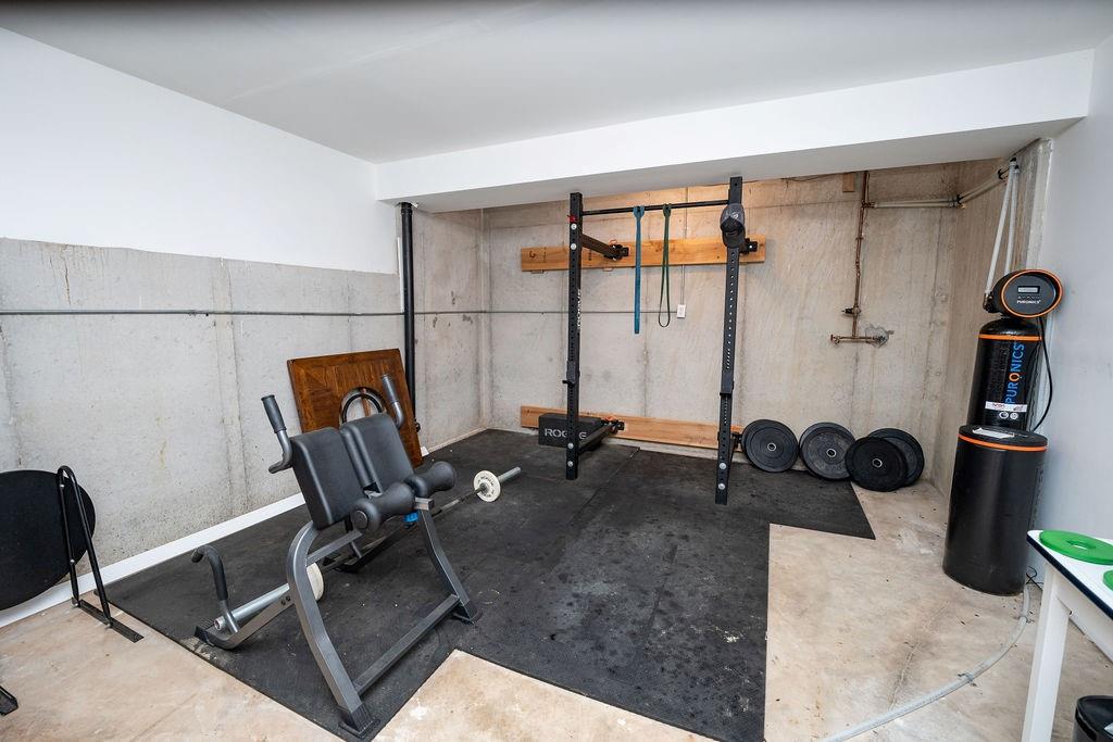 26311 Westlake Drive Property Photo 37