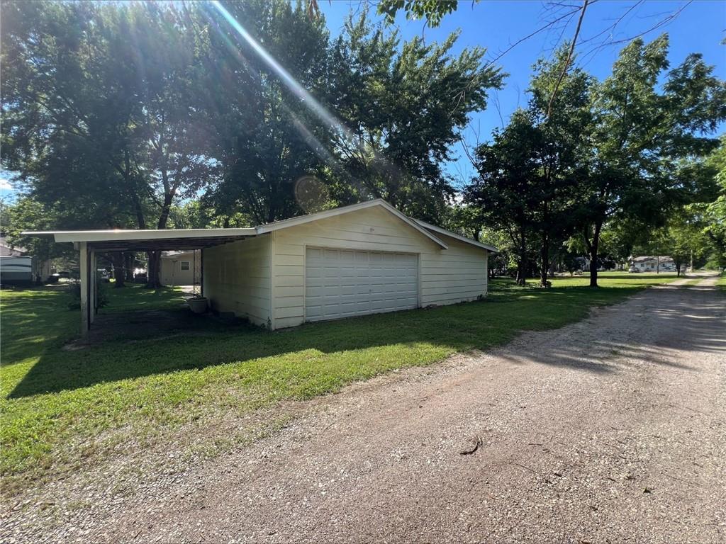 510 S Ozark Street Property Photo 23