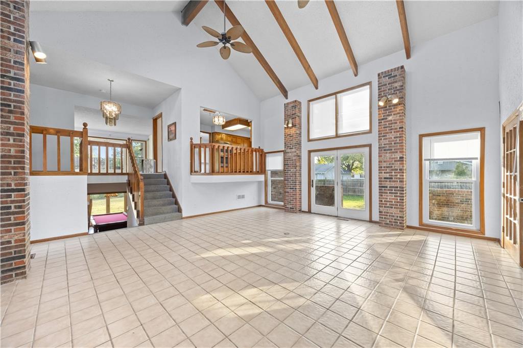 20 Century Parkway Property Photo 3