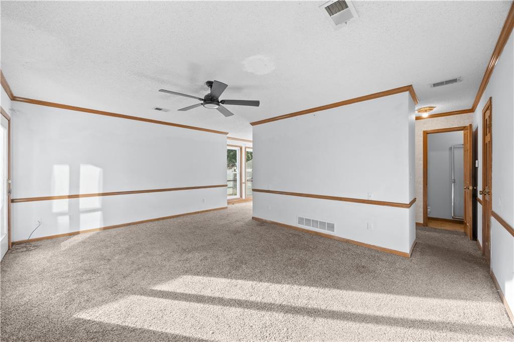 20 Century Parkway Property Photo 17