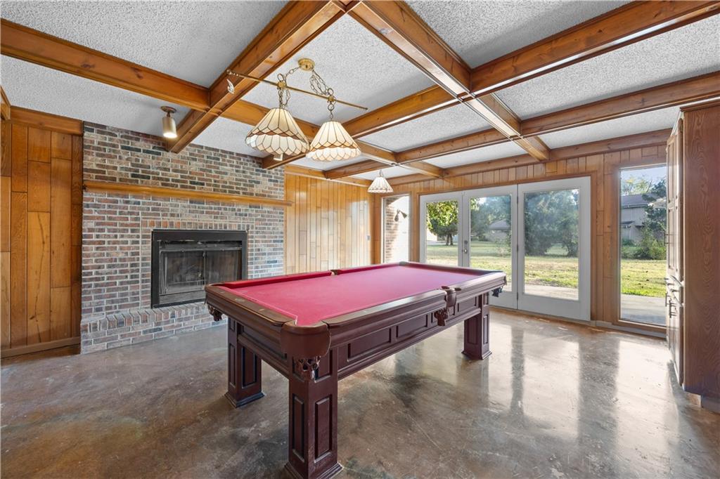 20 Century Parkway Property Photo 28