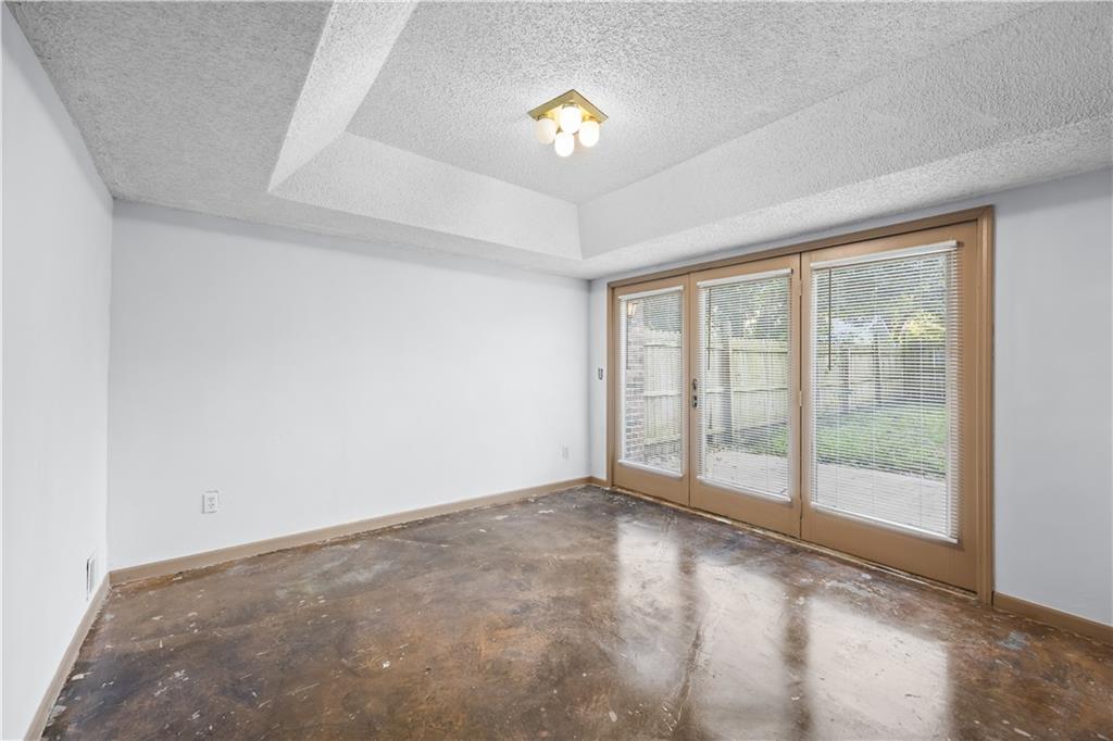 20 Century Parkway Property Photo 30