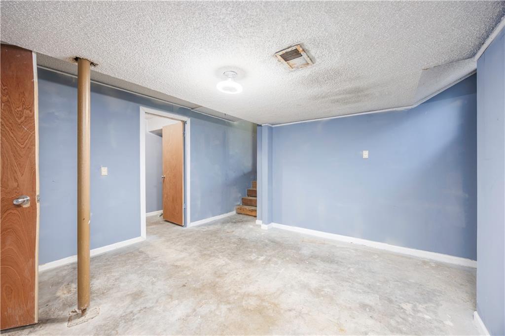 20 Century Parkway Property Photo 42