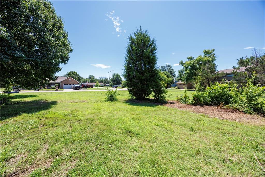 20 Century Parkway Property Photo 53