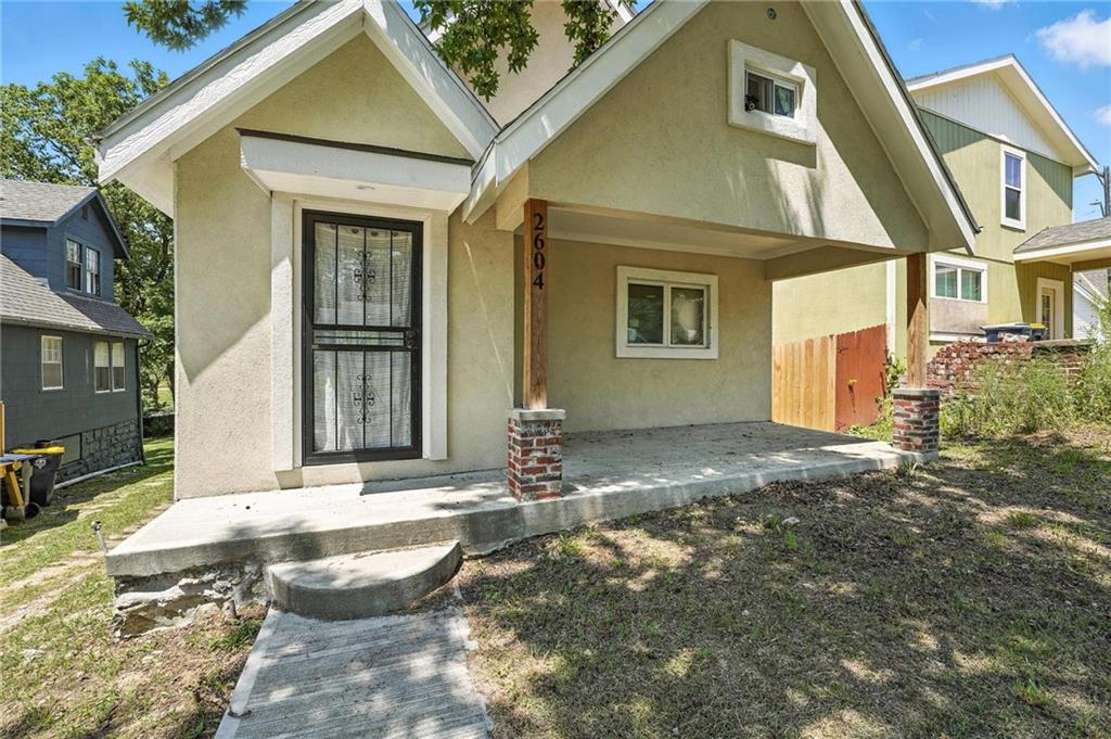 2604 Drury Avenue Property Photo 2