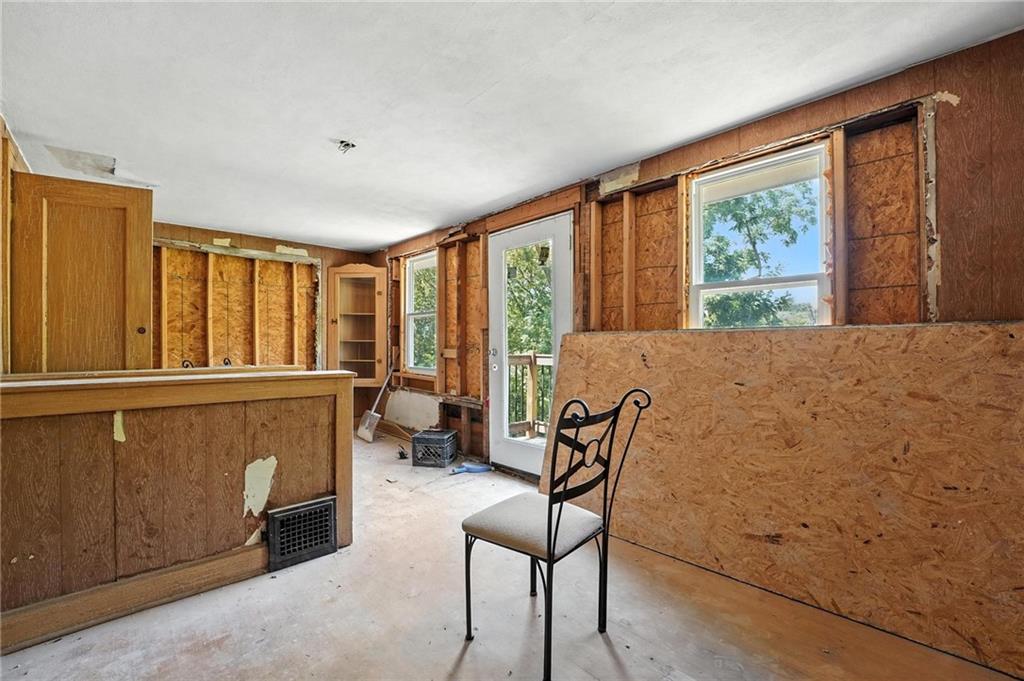 2604 Drury Avenue Property Photo 4