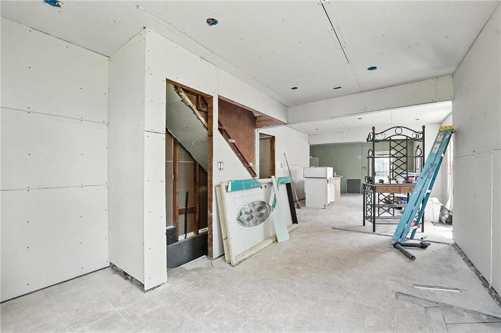 2604 Drury Avenue Property Photo 10