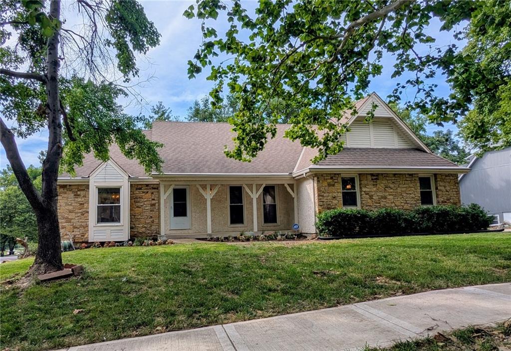 11404 Grandview Drive Property Photo 1