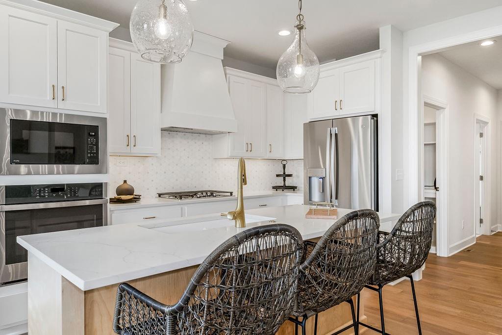 15825 Alhambra Street Property Photo 12