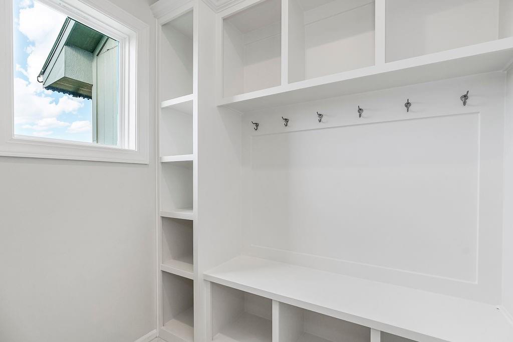 15825 Alhambra Street Property Photo 17