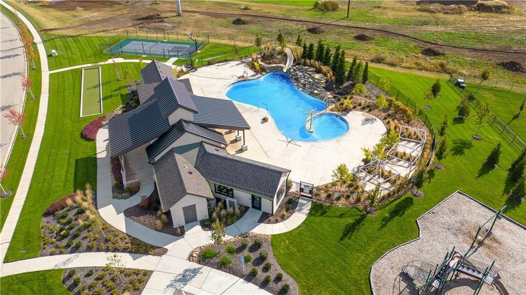 15825 Alhambra Street Property Photo 26