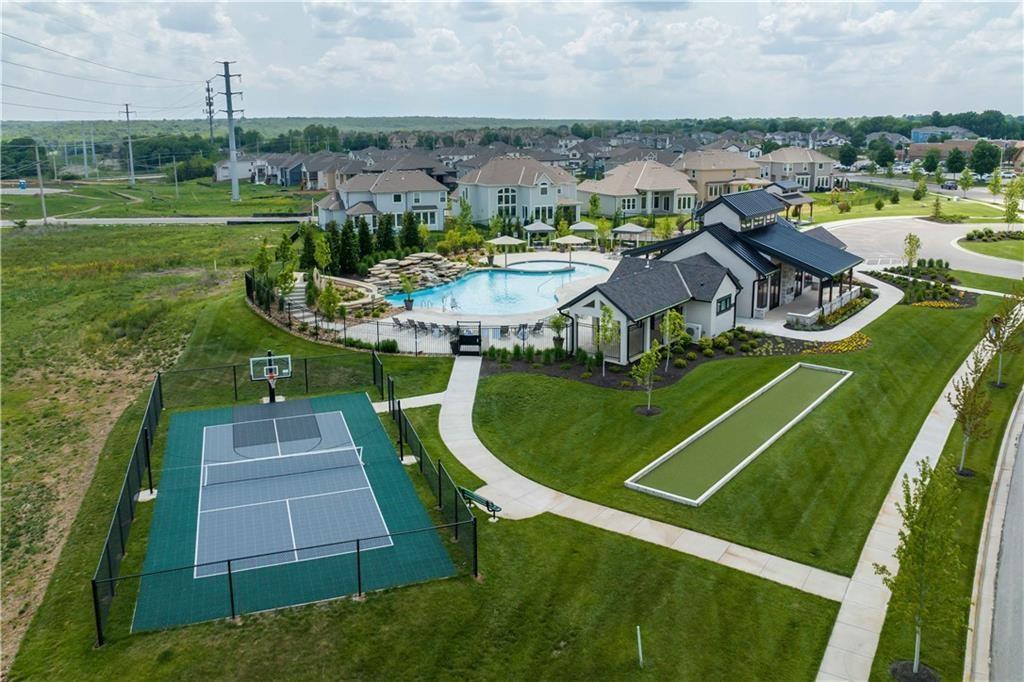 15825 Alhambra Street Property Photo 41