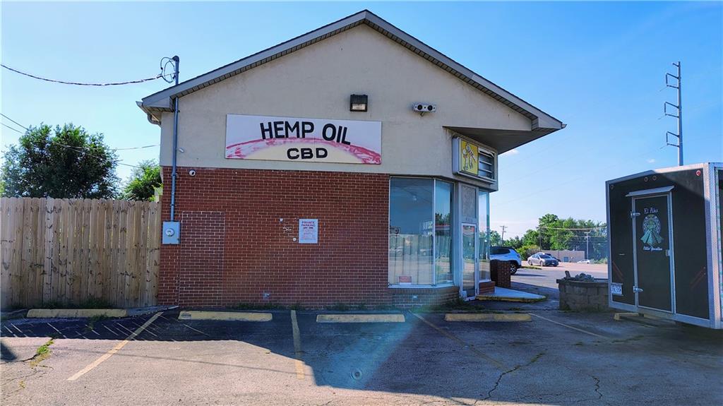 9025 E Us 40 Highway Property Photo