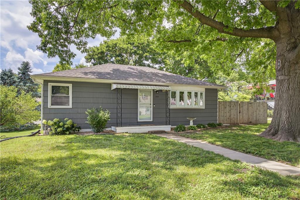 1304 S 39th Street Property Photo 1