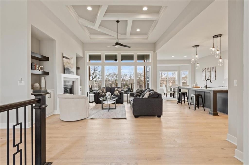 4722 Clubhouse Drive Property Photo 6