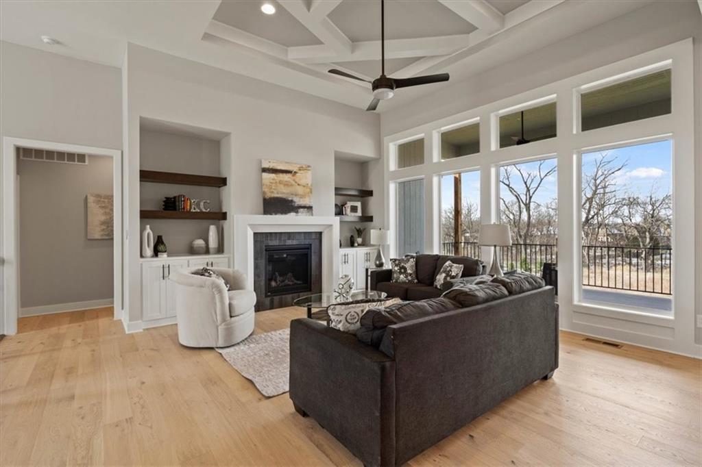 4722 Clubhouse Drive Property Photo 9