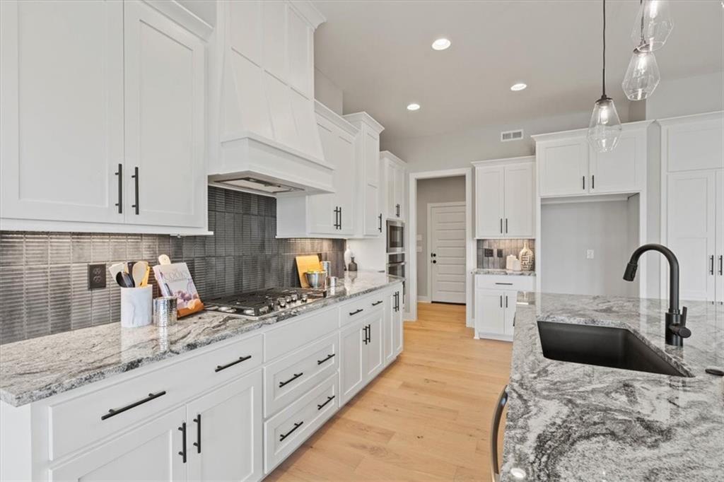 4722 Clubhouse Drive Property Photo 15