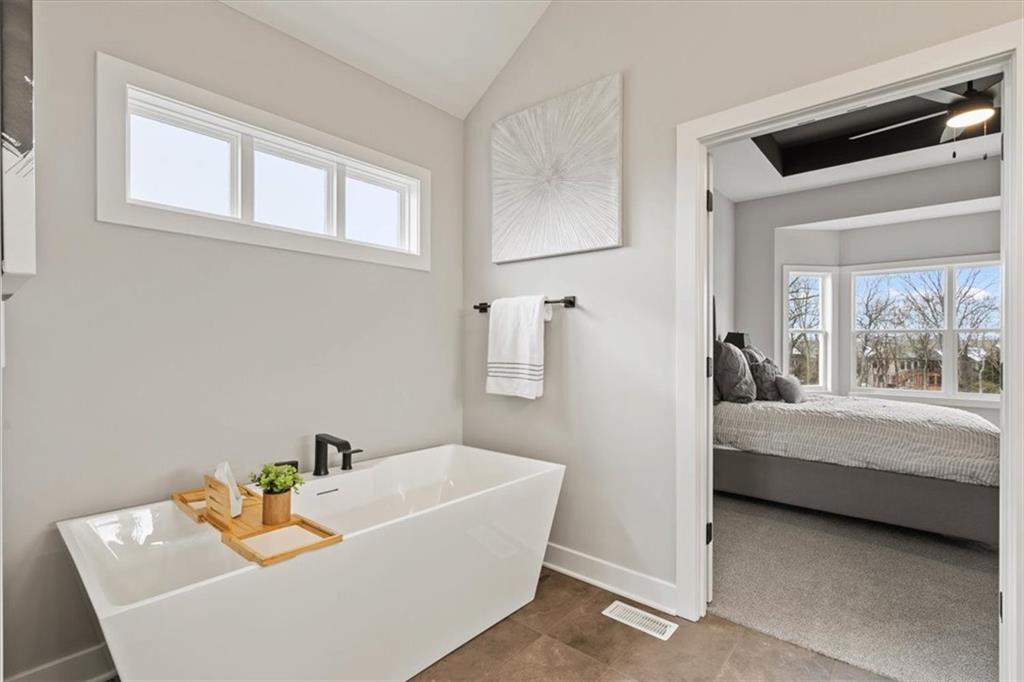 4722 Clubhouse Drive Property Photo 25