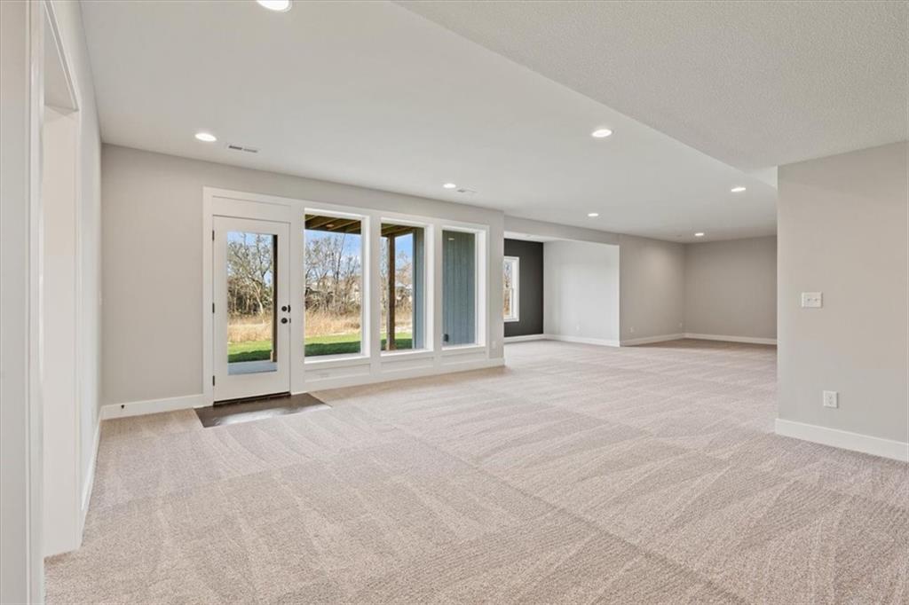 4722 Clubhouse Drive Property Photo 30