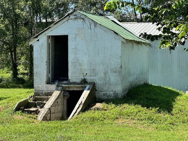 12074 S 1600 Road Property Photo 8