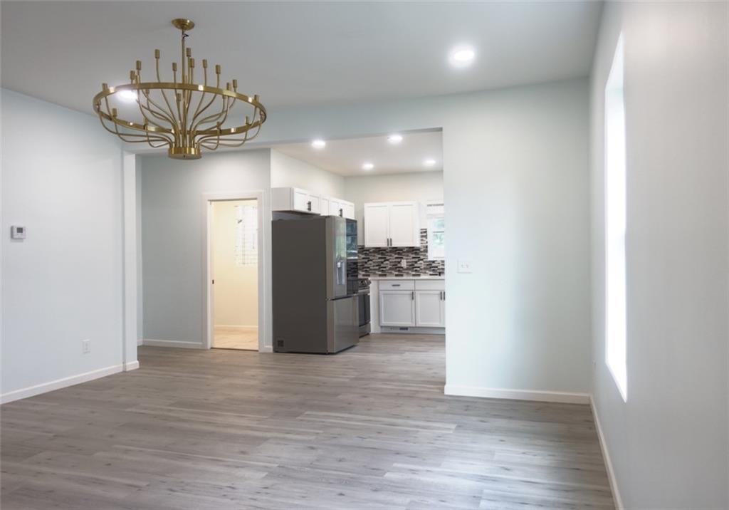 5032 E 8th Street Property Photo 2