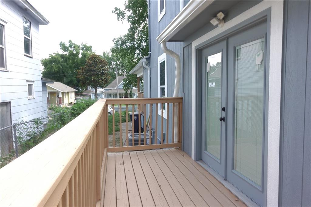 5032 E 8th Street Property Photo 20