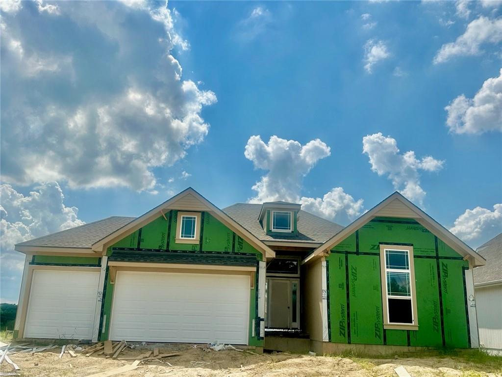 7040 NW Forest Lakes Drive Property Photo 1