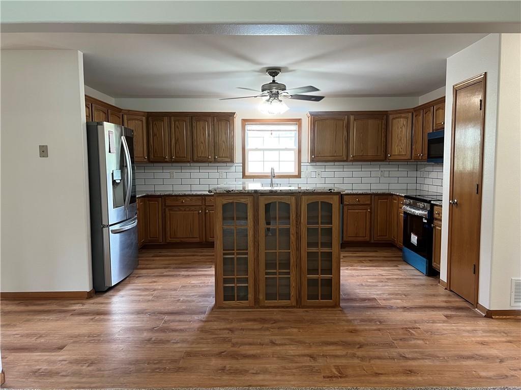 36987 W 63rd Street Property Photo 29