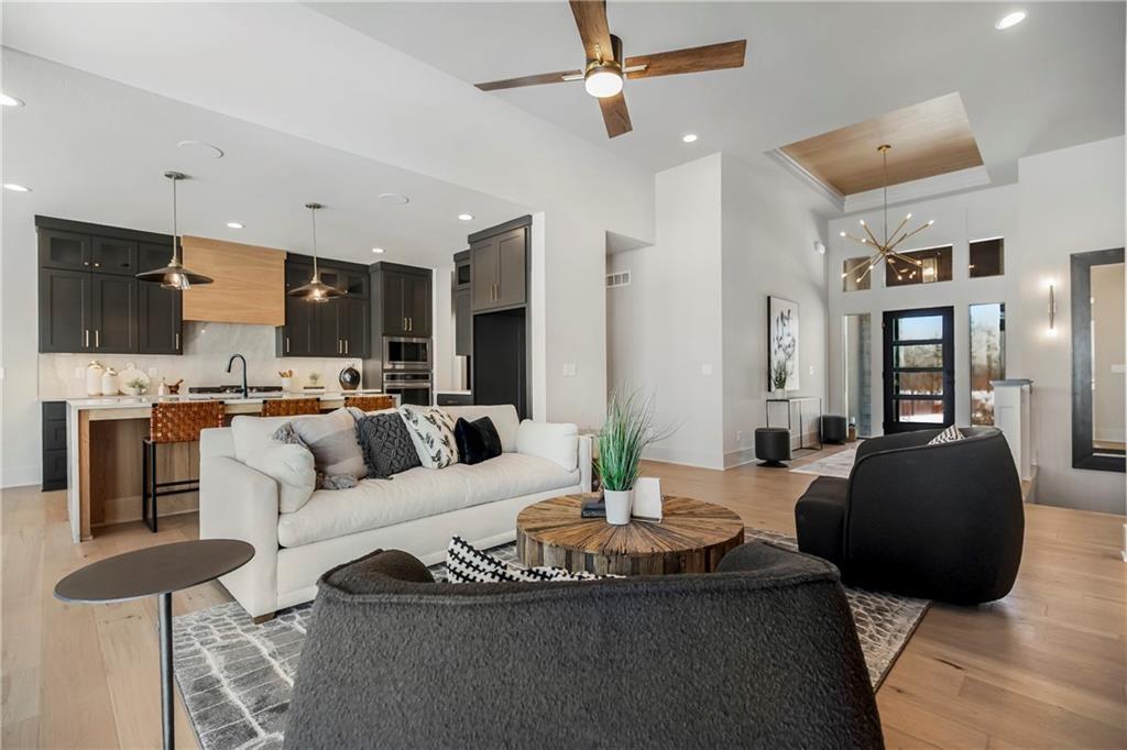 8020 Round Prairie Street Property Photo 9