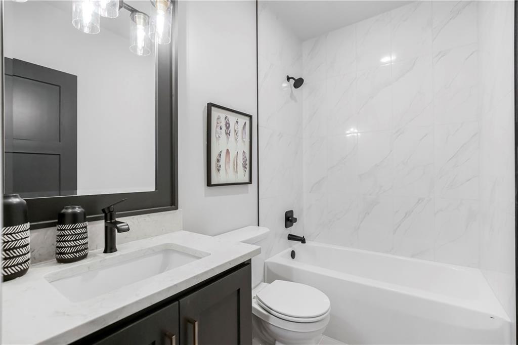 8020 Round Prairie Street Property Photo 28