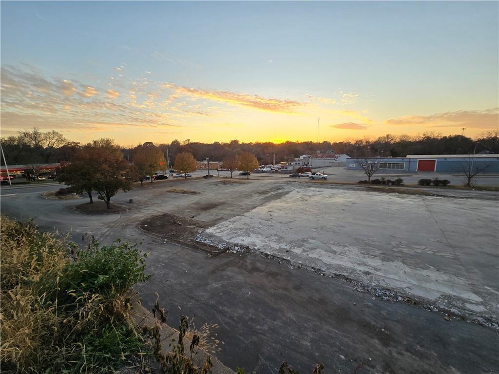 11200 E Truman Road Property Photo 9