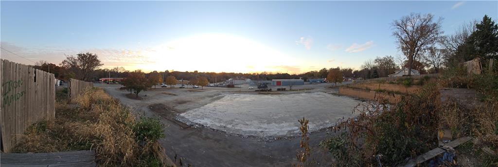 11200 E Truman Road Property Photo 14