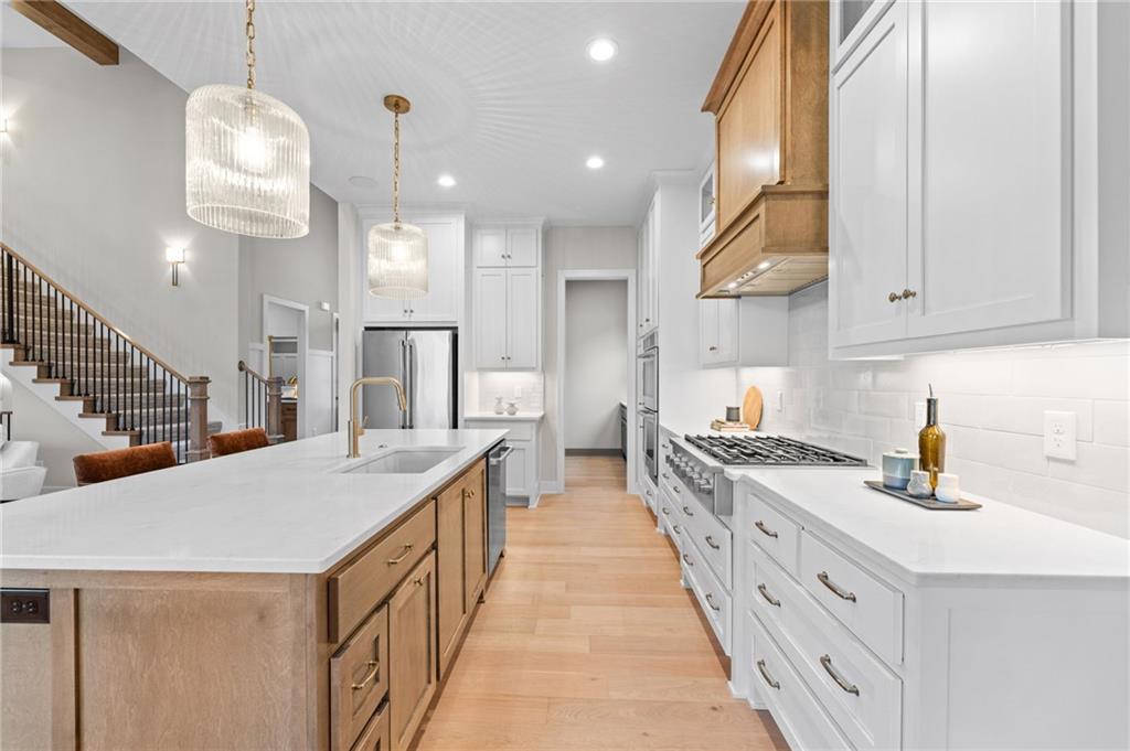 17705 Knox Street Property Photo 10