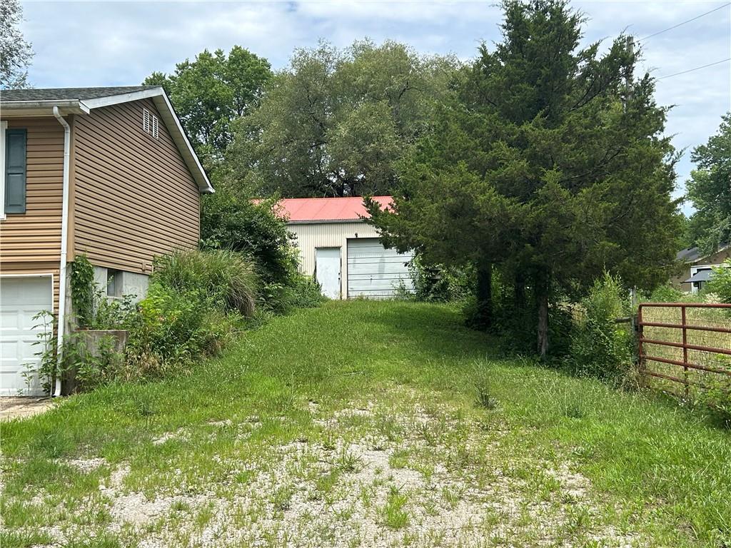 34908 E Shores Road Property Photo 4