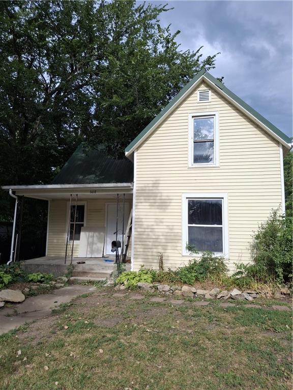 608 N Cedar Street Property Photo