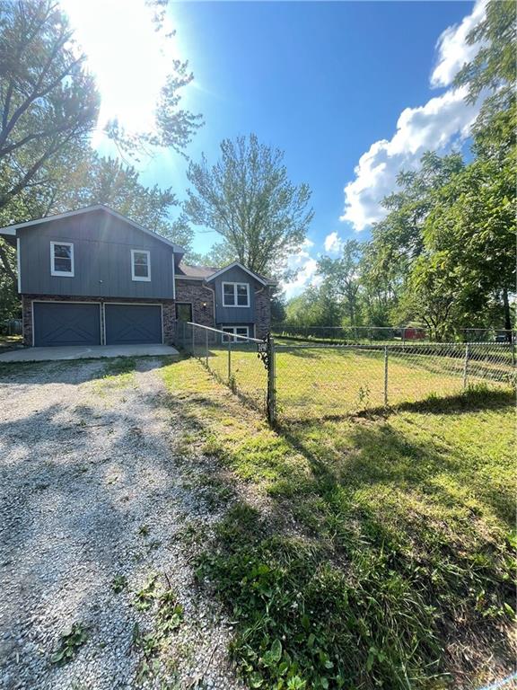 14948 Lakeside Drive Property Photo 1