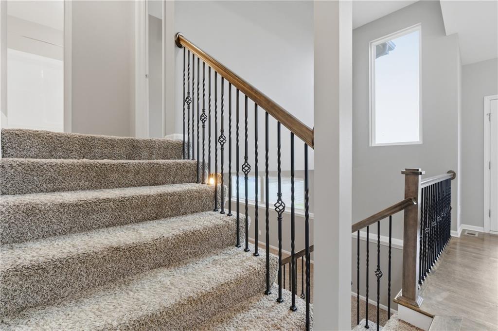 1043 E 14th Street Property Photo 14