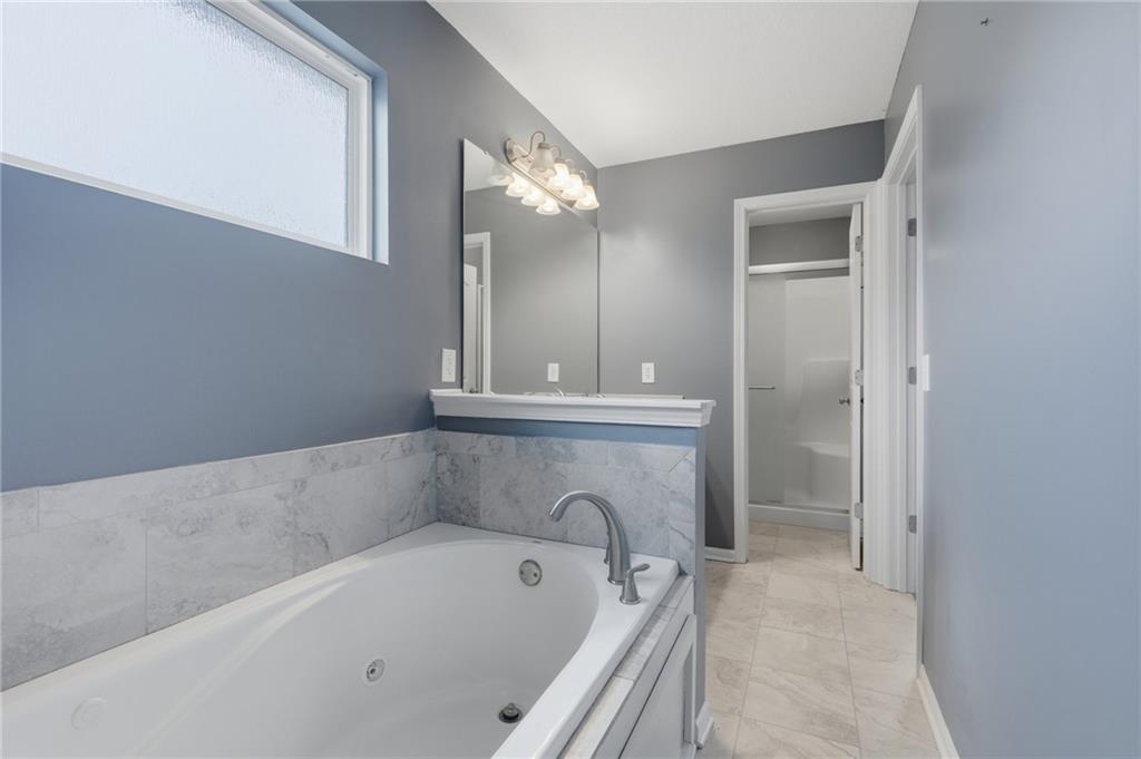 1043 E 14th Street Property Photo 18