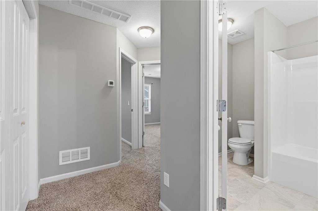 1043 E 14th Street Property Photo 21