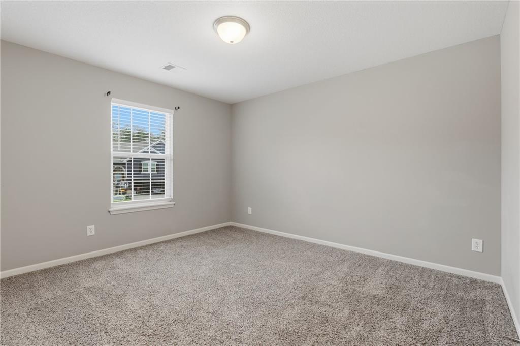 1043 E 14th Street Property Photo 24