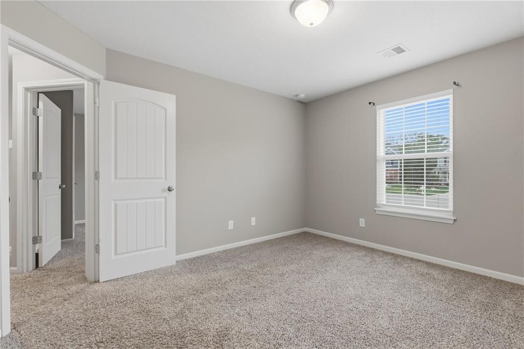 1043 E 14th Street Property Photo 25