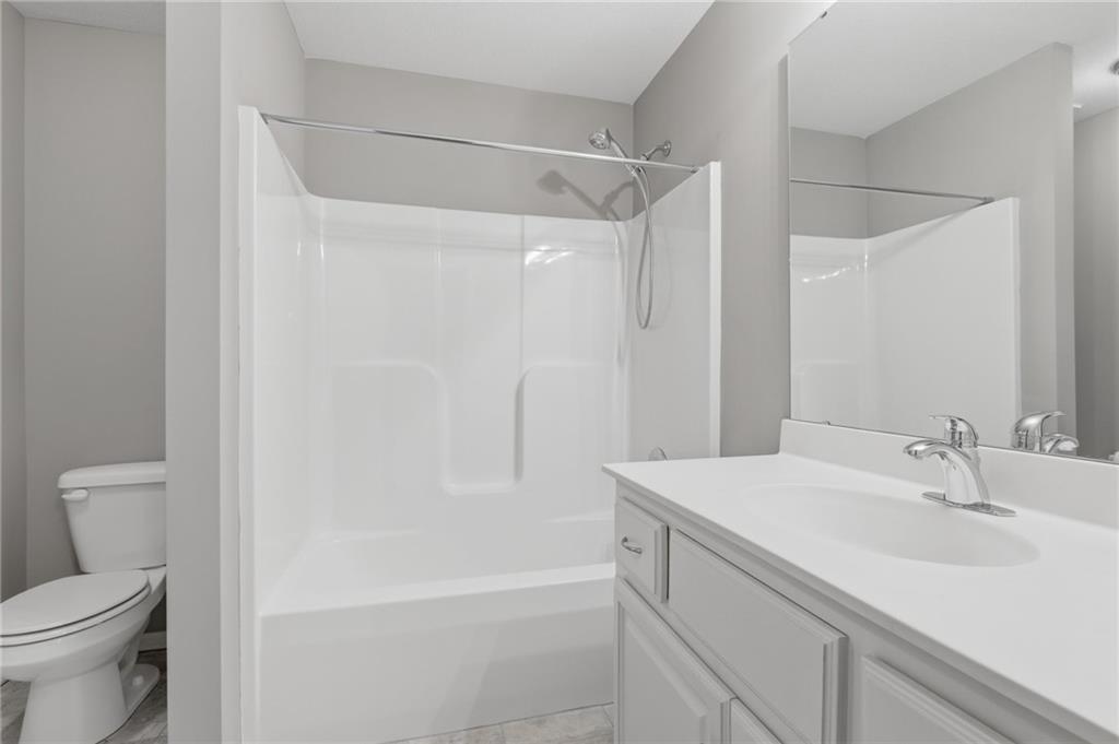 1043 E 14th Street Property Photo 26